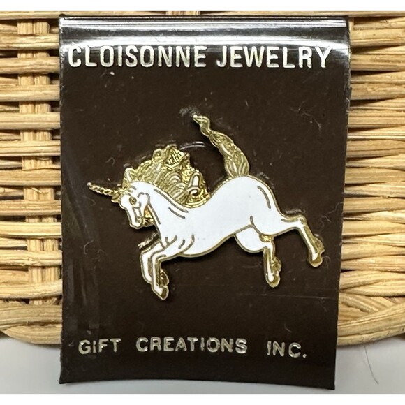 Vintage 1980 Gift Creations Unicorn Cloisonne Lapel Pin Brooch White Gold Enamel - Picture 4 of 9